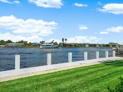 66 Harbour Drive N, Ocean Ridge, FL 33435