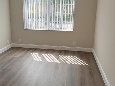 537 S Sequoia Drive, West Palm Beach, FL 33409