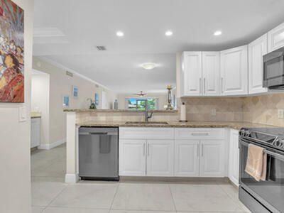 250 John F Kennedy Drive, Atlantis, FL 33462