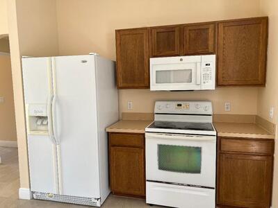 355 SW Fairway Avenue, Port Saint Lucie, FL 34983