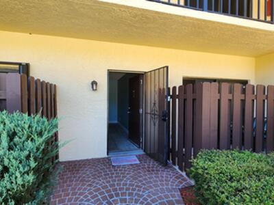 2050 Oleander Boulevard, Fort Pierce, FL 34950