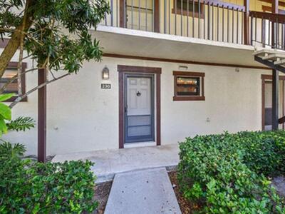 13334 Polo Club Road, Wellington, FL 33414