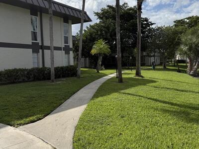 1 N Greenway N, Royal Palm Beach, FL 33411