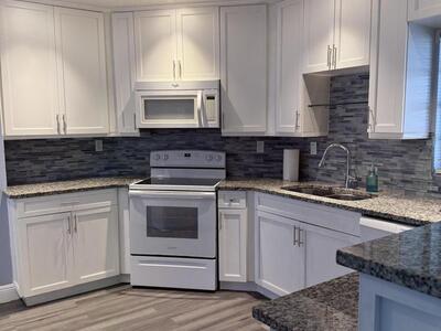 1 N Greenway N, Royal Palm Beach, FL 33411