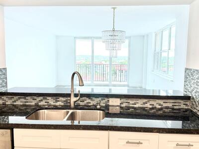 1150 Hillsboro Mile, Hillsboro Beach, FL 33062