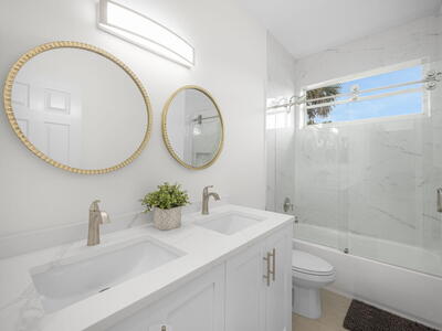 9070 Cypress Hollow Drive, Palm Beach Gardens, FL 33418