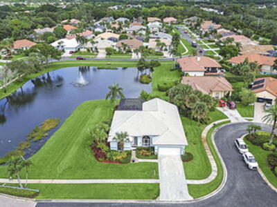 9070 Cypress Hollow Drive, Palm Beach Gardens, FL 33418