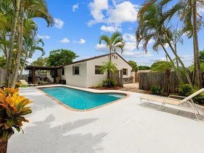 3460 SW 3rd Street, Deerfield Beach, FL 33442