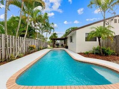 3460 SW 3rd Street, Deerfield Beach, FL 33442