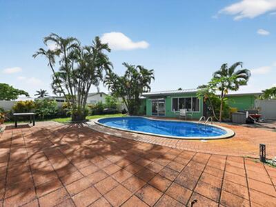 407 Highwood Circle, Jupiter, FL 33458