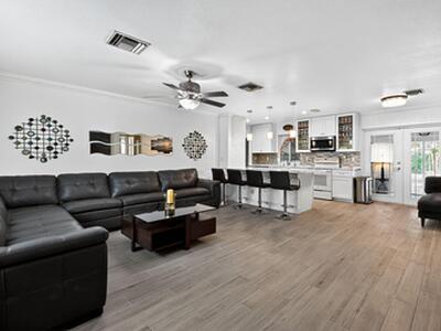 407 Highwood Circle, Jupiter, FL 33458