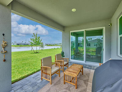 8960 Dahlia Circle, Port Saint Lucie, FL 34986