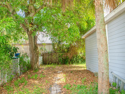 1102 19th Street, West Palm Beach, FL 33407