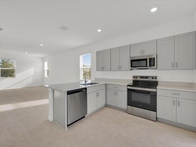 3045 Skyline Loop, Kissimmee, FL 34758