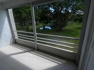 2900 Fiore Way, Delray Beach, FL 33445