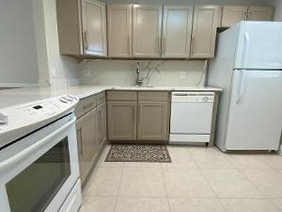 2900 Fiore Way, Delray Beach, FL 33445