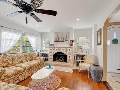 431 37th Street, West Palm Beach, FL 33407