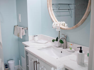 8 Ocean Boulevard Kingston, Out of Country, Out of Country 00000