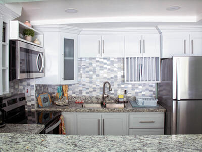 8 Ocean Boulevard Kingston, Out of Country, Out of Country 00000