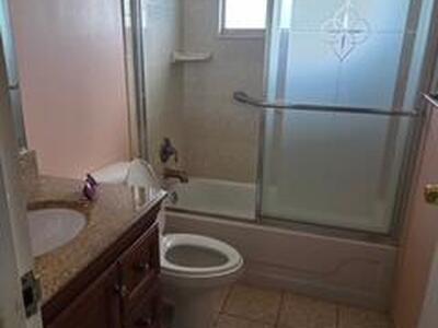 384 Saxony H, Delray Beach, FL 33446