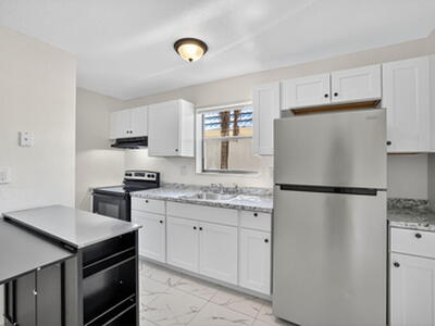 4081 N Dixie Highway