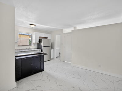 4081 N Dixie Highway, Oakland Park, FL 33334