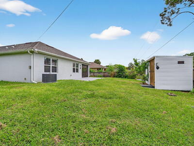 280 Falls Church Street SW, Palm Bay, FL 32908