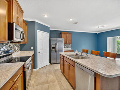 280 Falls Church Street SW, Palm Bay, FL 32908