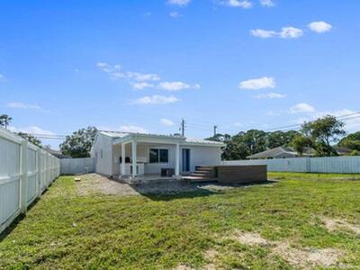 2313 SE Mariposa Avenue, Port Saint Lucie, FL 34952