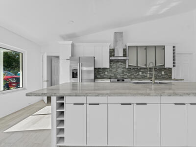 2313 SE Mariposa Avenue, Port Saint Lucie, FL 34952