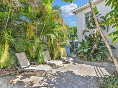 818 N Dixie Highway, Lake Worth Beach, FL 33460