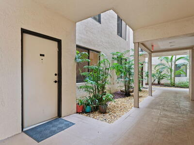 7546 La Paz Boulevard, Boca Raton, FL 33433