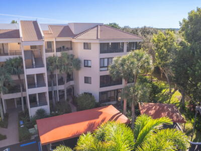 7546 La Paz Boulevard, Boca Raton, FL 33433