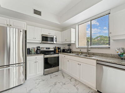 7546 La Paz Boulevard, Boca Raton, FL 33433