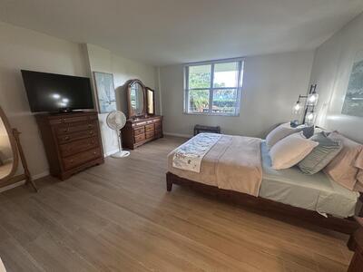 801 Lake Shore Drive, Lake Park, FL 33403