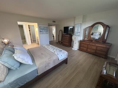 801 Lake Shore Drive, Lake Park, FL 33403