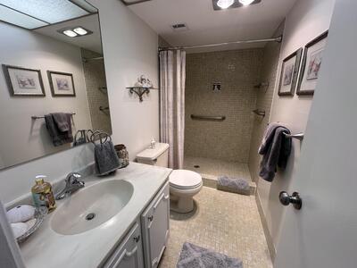 801 Lake Shore Drive, Lake Park, FL 33403