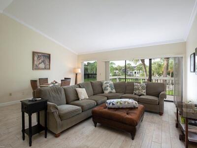 11863 Wimbledon 501 Circle, Wellington, FL 33414