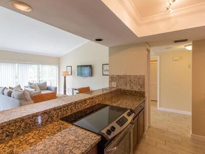 11863 Wimbledon 501 Circle, Wellington, FL 33414