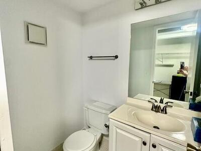 212 Suffolk F, Boca Raton, FL 33434