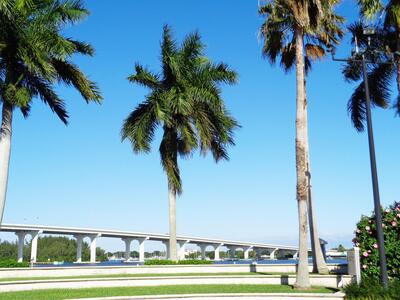 741 17th Lane SW, Vero Beach, FL 32962