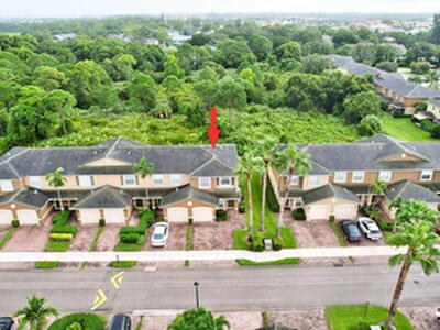 2988 SE Lexington Lakes Drive