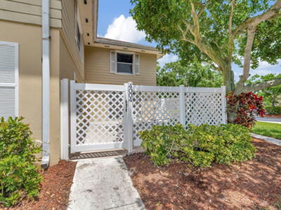 4004 Medford Court, Boynton Beach, FL 33436