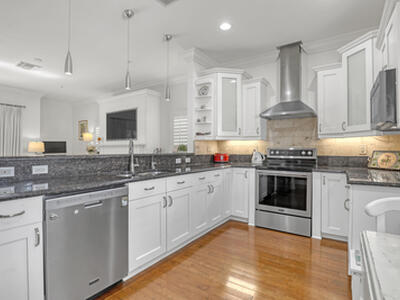 1950 Presidential Way, West Palm Beach, FL 33401