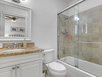 1950 Presidential Way, West Palm Beach, FL 33401