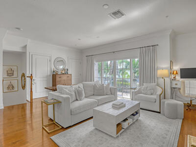 1950 Presidential Way, West Palm Beach, FL 33401