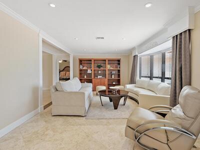 16 Thurston Drive, Palm Beach Gardens, FL 33418