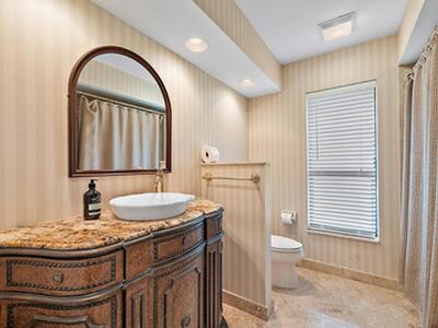 16 Thurston Drive, Palm Beach Gardens, FL 33418