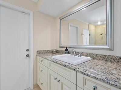 16 Thurston Drive, Palm Beach Gardens, FL 33418