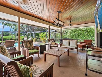 16 Thurston Drive, Palm Beach Gardens, FL 33418